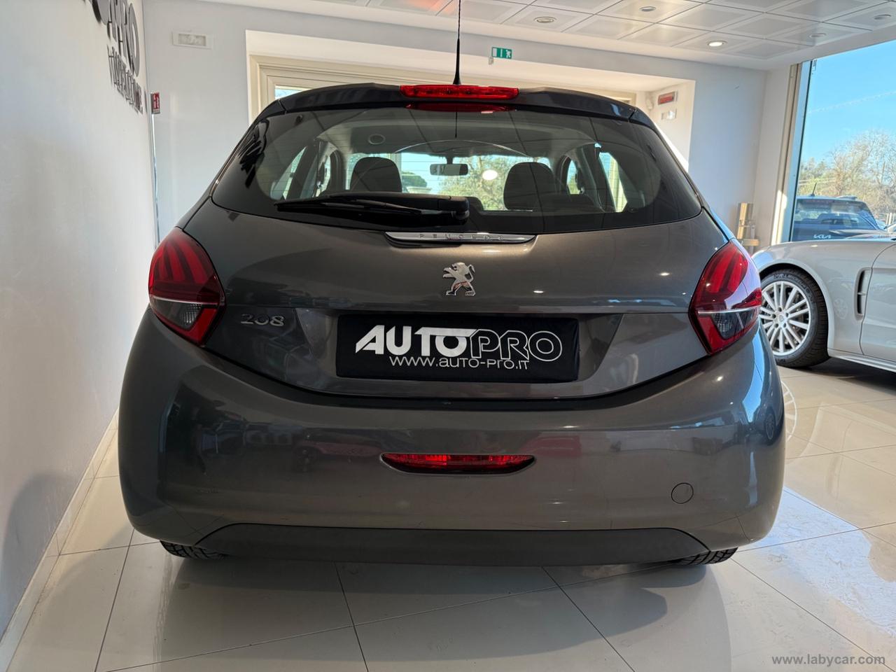 PEUGEOT 208 PureTech 82 5p. Allure