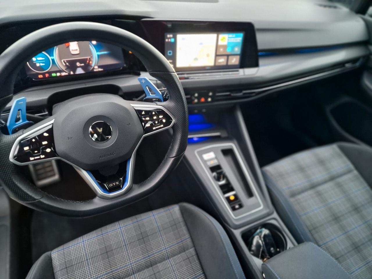 Volkswagen Golf 1.4 Plug-In Hybrid DSG GTE 245 full ,led ,