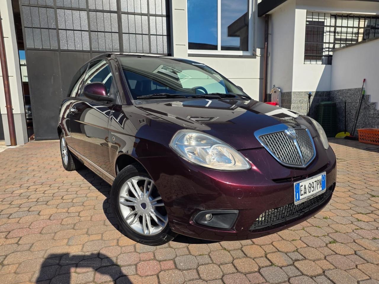 Lancia Ypsilon 1.4 Oro Ecochic GPL