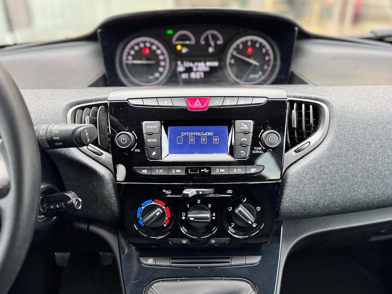 Lancia Ypsilon 1.0 Hybrid 69CV E6 Neo. - 2020