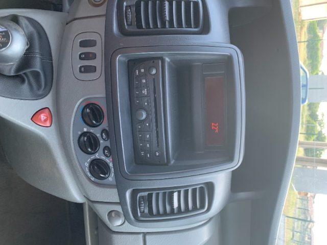 RENAULT Trafic T29 2.0 dCi/115 PL-TN-DC Furgone DPF