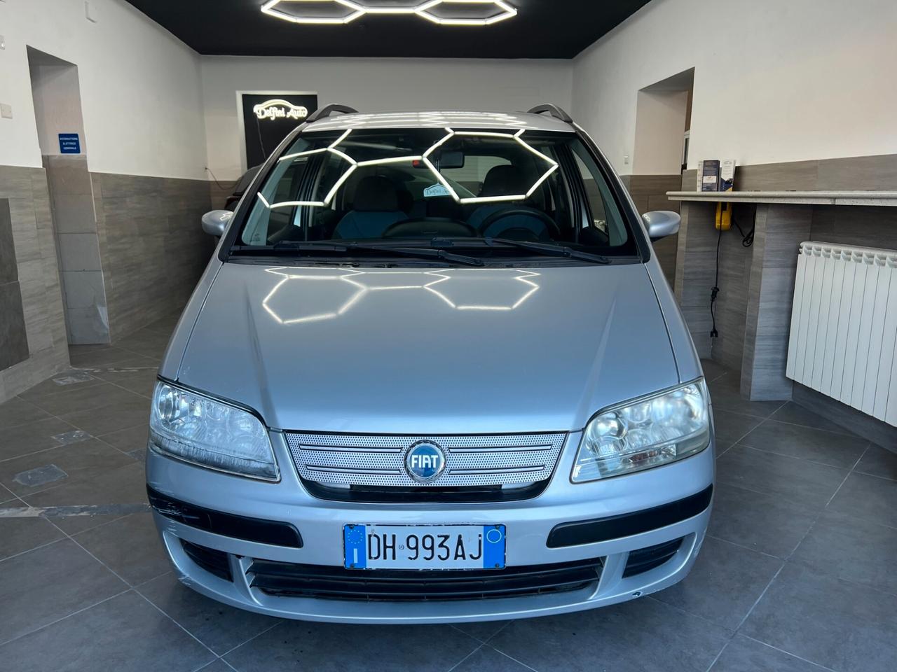 Fiat Idea 1.4 16V BlackMotion