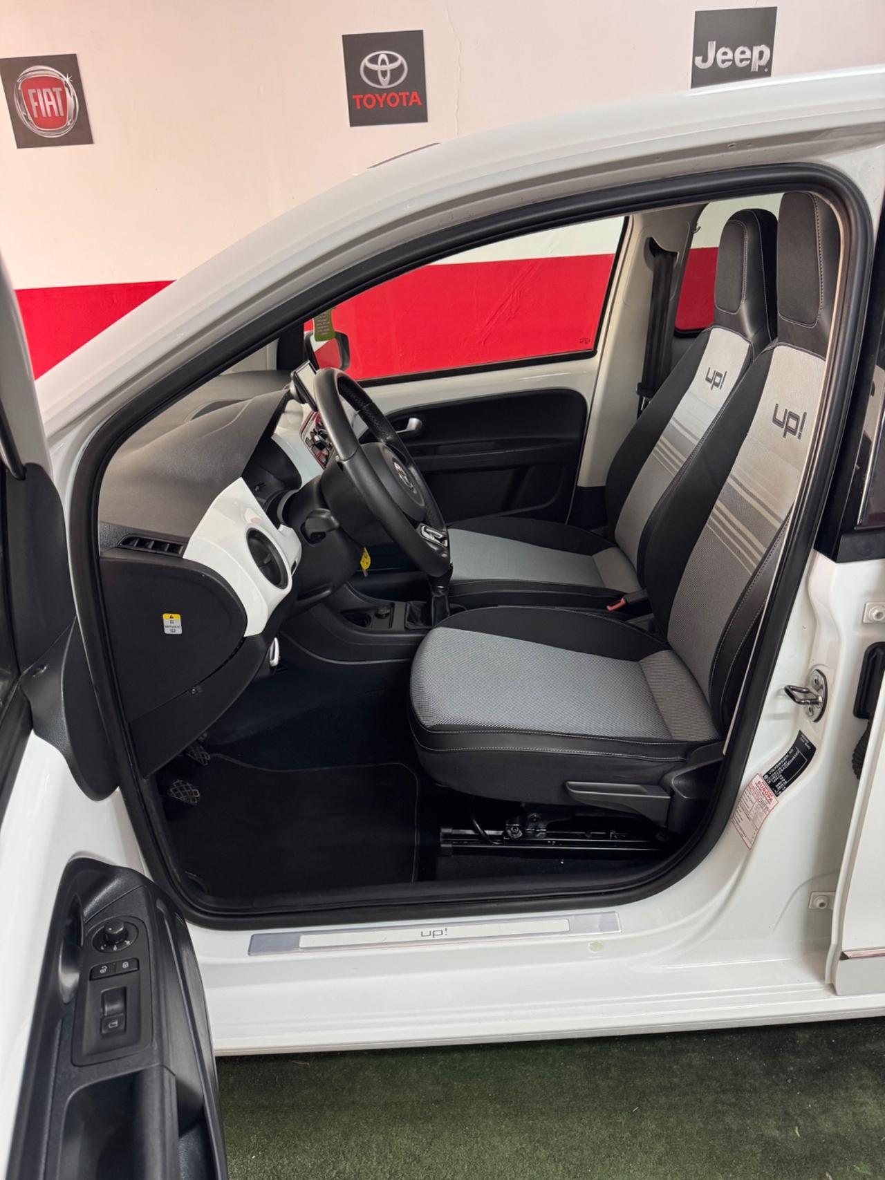 Volkswagen up! 1.0 75 CV 5p. high,110000 CHILOMETRI