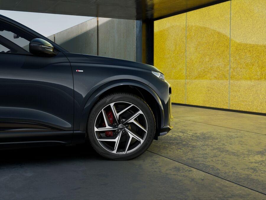 AUDI Audi Q6 Sportback S line edition e-tron quattro 285,00 kW