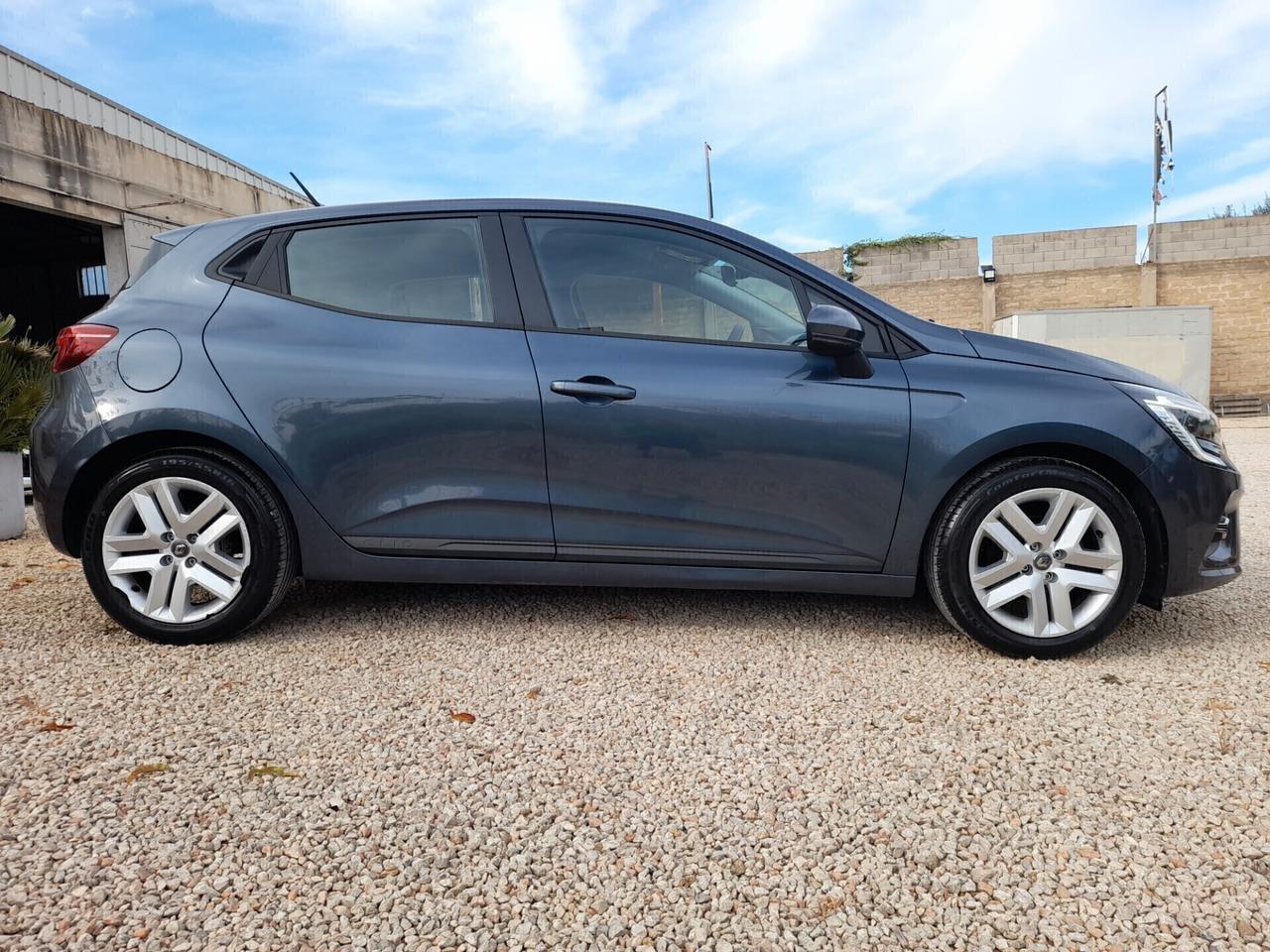 Renault Clio TCe 90 CV ok neopatentati anno 2022