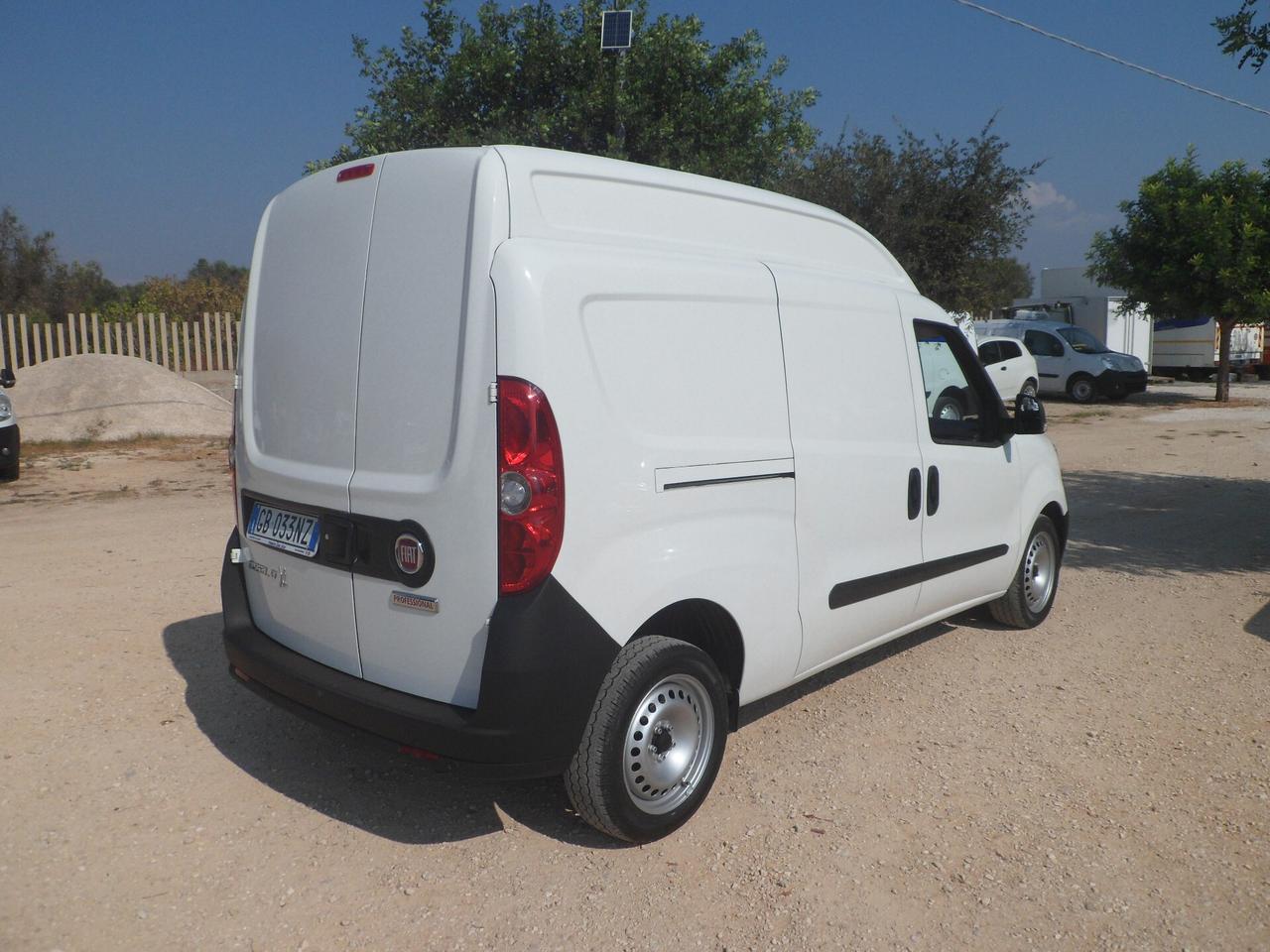 Fiat Doblo furgone maxi-alto xl 3 posti