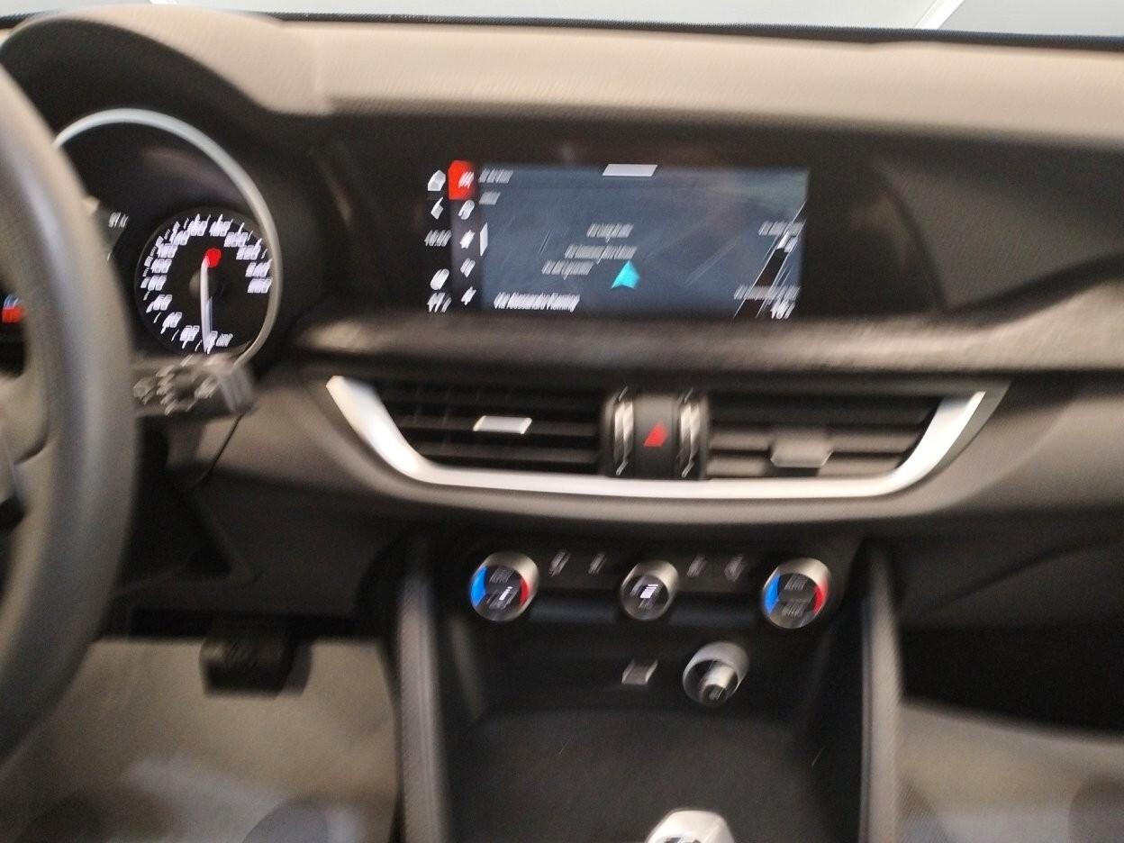 Alfa Romeo Stelvio 2.2 Turbodiesel 160 CV AT8 RWD Business