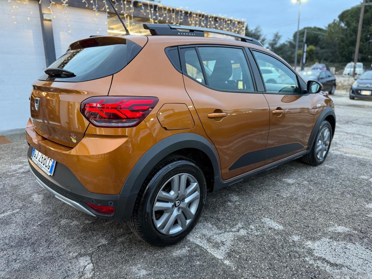 DACIA Sandero Str. 1.0 TCe 90CV Comfort SL DP