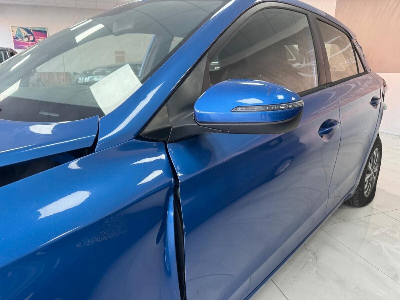 Hyundai i20 1.2 5 porte Econext Connectline - Danneggiata