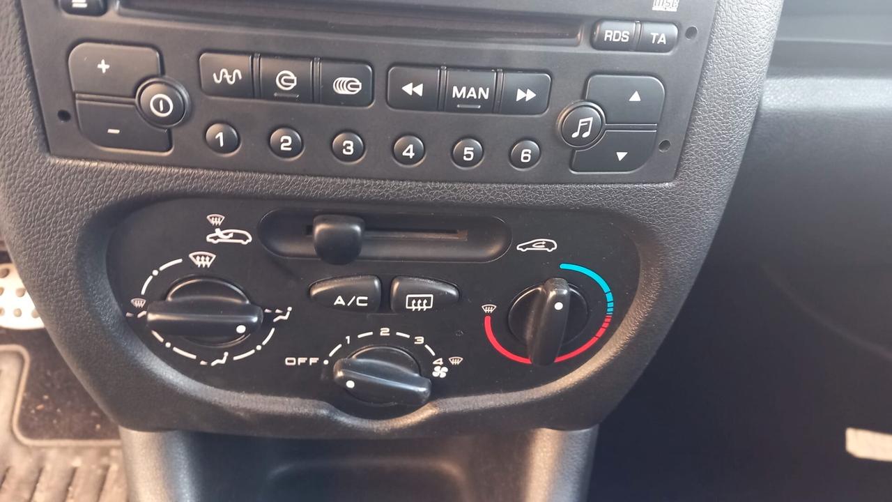 Peugeot 206 Plus 1.1 60CV 5p. Generation ECO GPL