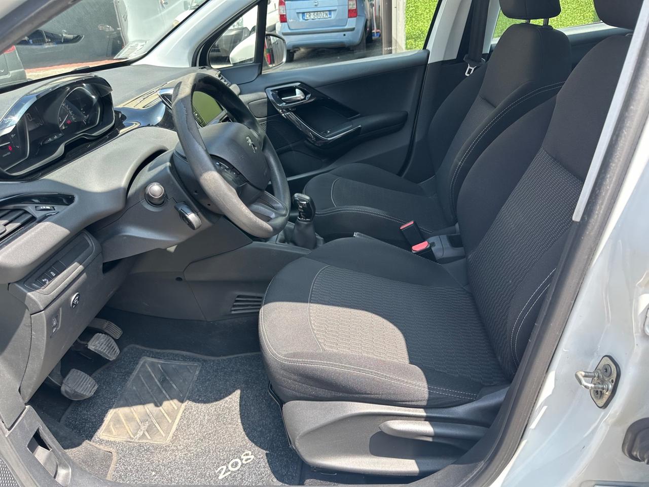 Peugeot 208 PureTech 82 5p. GPL NEOPATENTATI