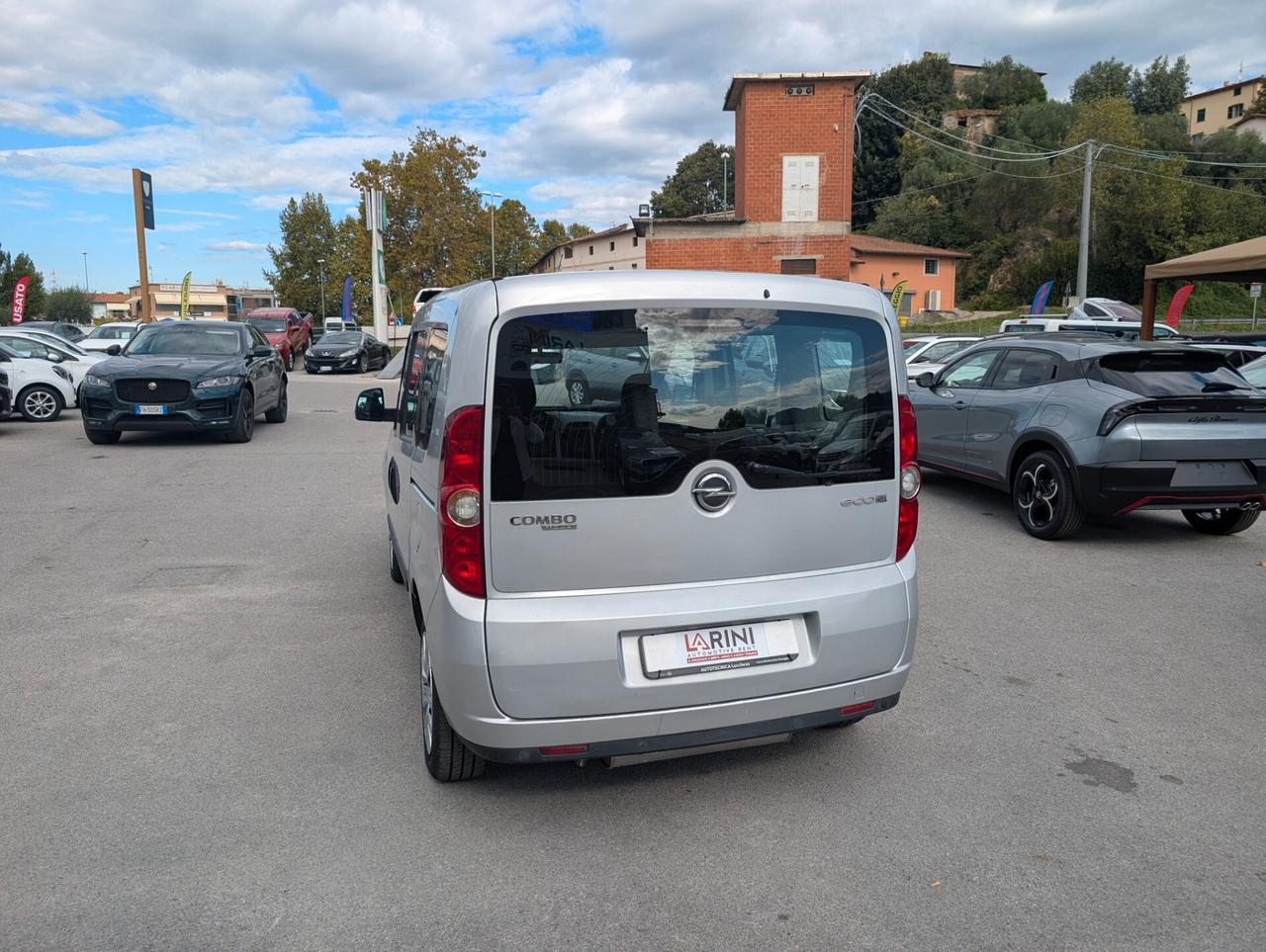 Opel Combo 1.4 Turbo EcoM GPL