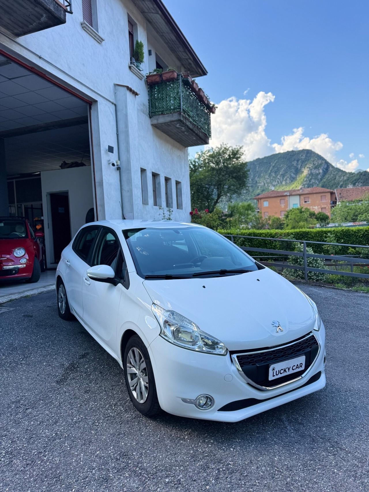 Peugeot 208 1.4 HDi 68 CV 3 porte Active