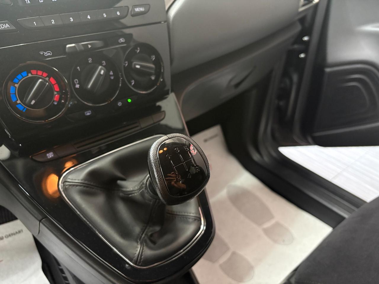 Lancia Ypsilon 1.3 MJT 95cv Gold ITALIANA Euro5