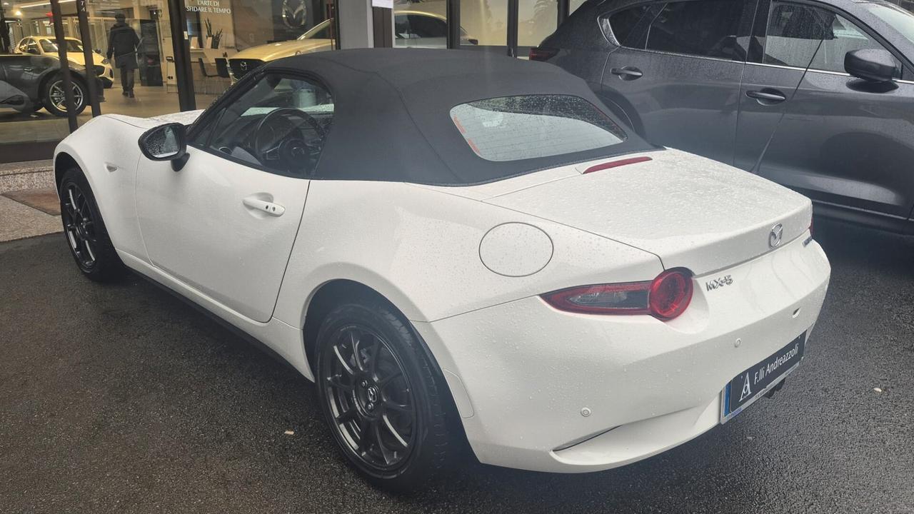 Mazda MX-5 1.5L Skyactiv-G Homura