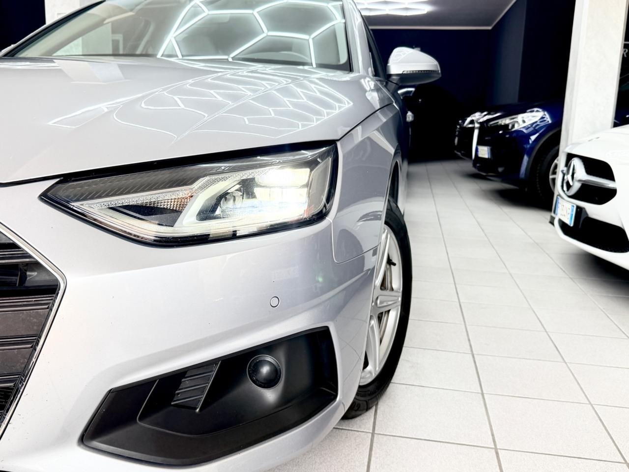 Audi A4 35 TDI/163 CV S tronic line edition