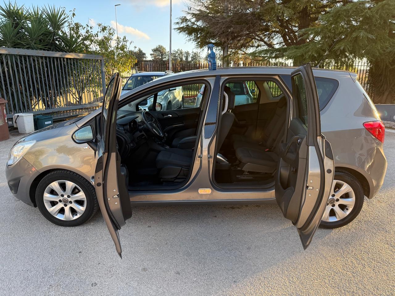 Opel Meriva 1.3 CDTI 95CV ecoFLEX Cosmo