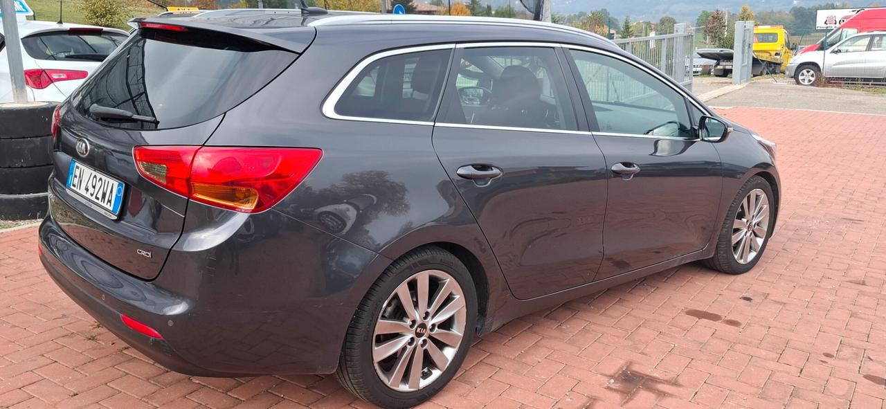 Kia Ceed cee'd 1.6 CRDi 128 CV aut. SW Platinum