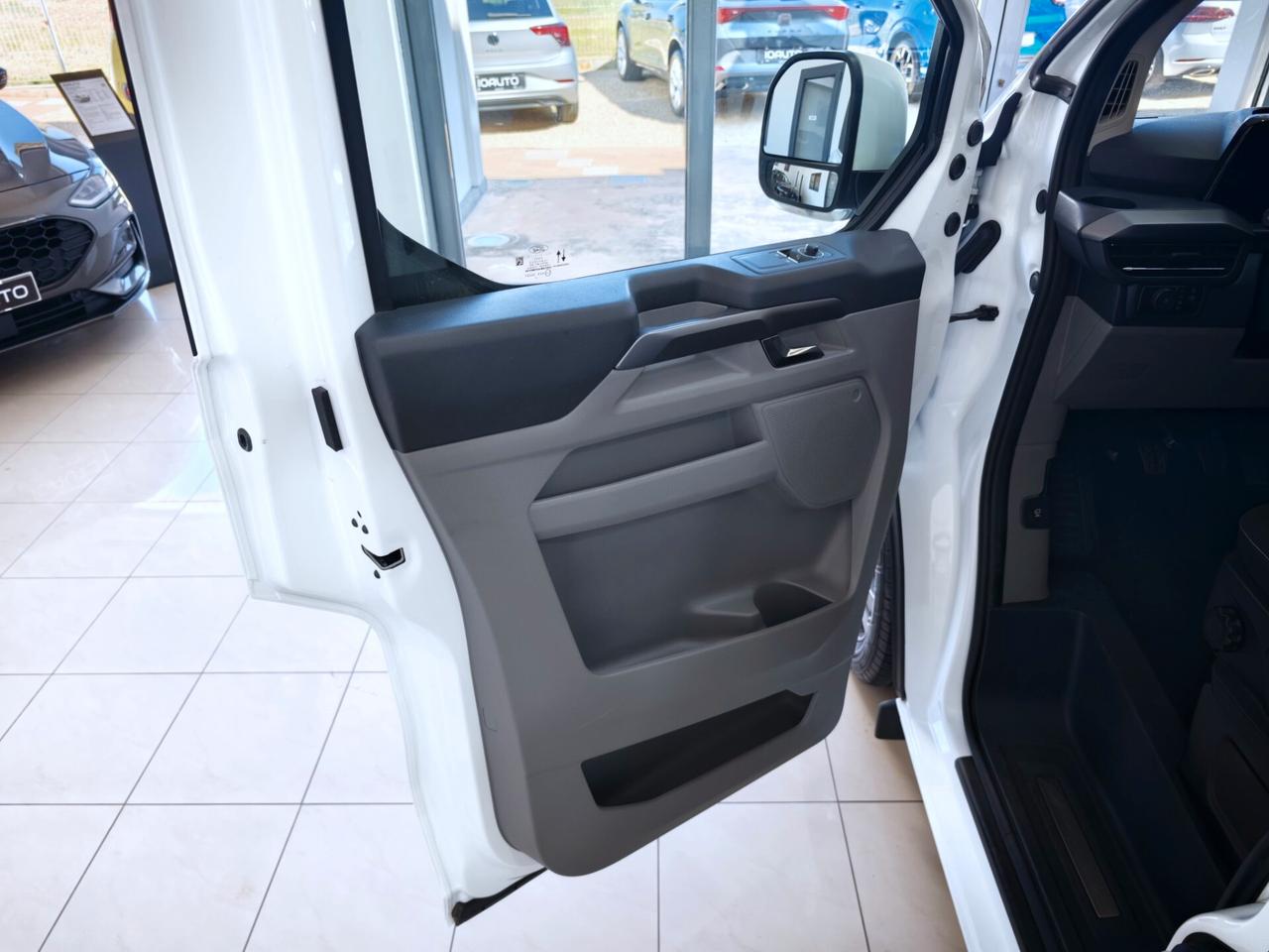 Ford Tourneo Custom 2.0 Ecoblue 9 posti - 2024