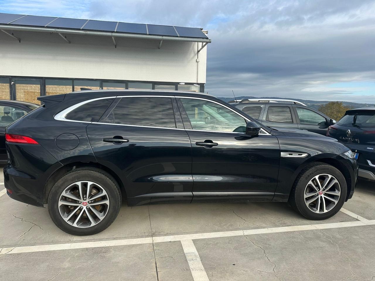 Jaguar F-Pace 2.0 D 180 CV AWD aut. R-Sport TETTO APRIBILE