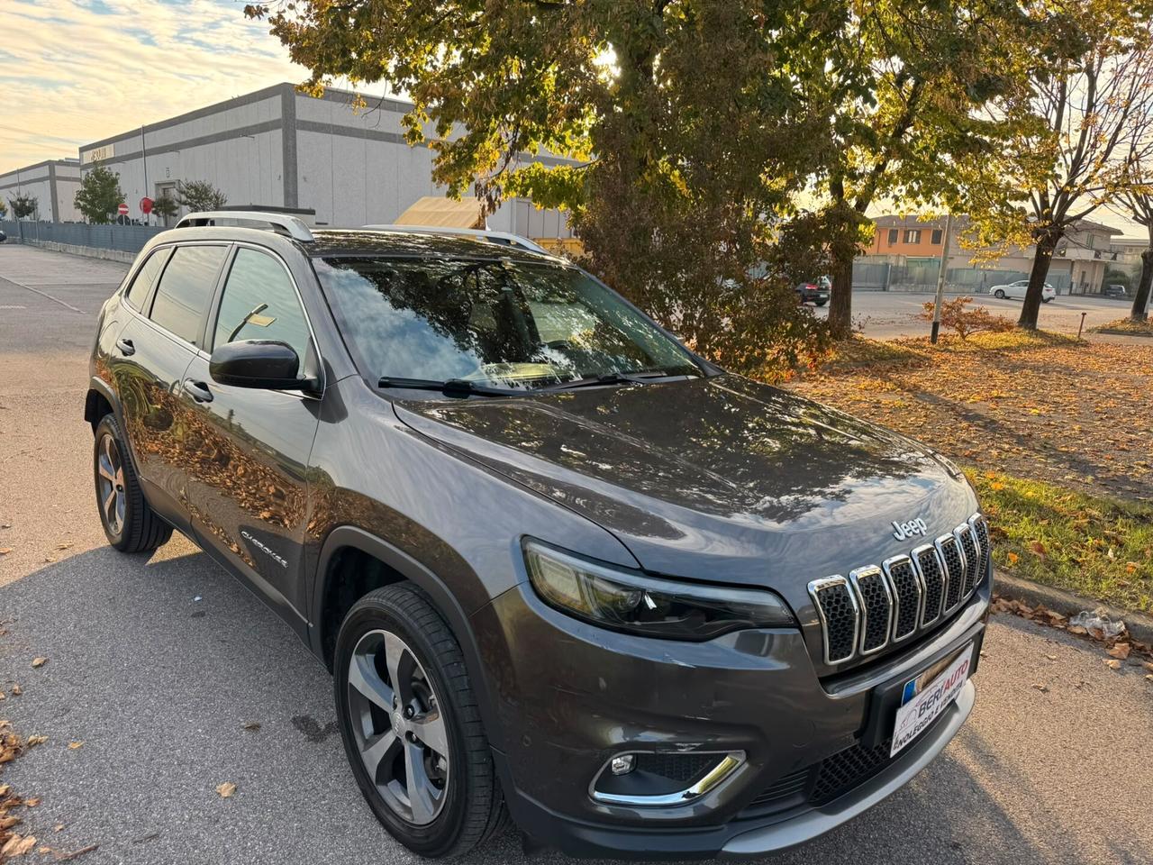Jeep Cherokee cambiò automatico (4x4)