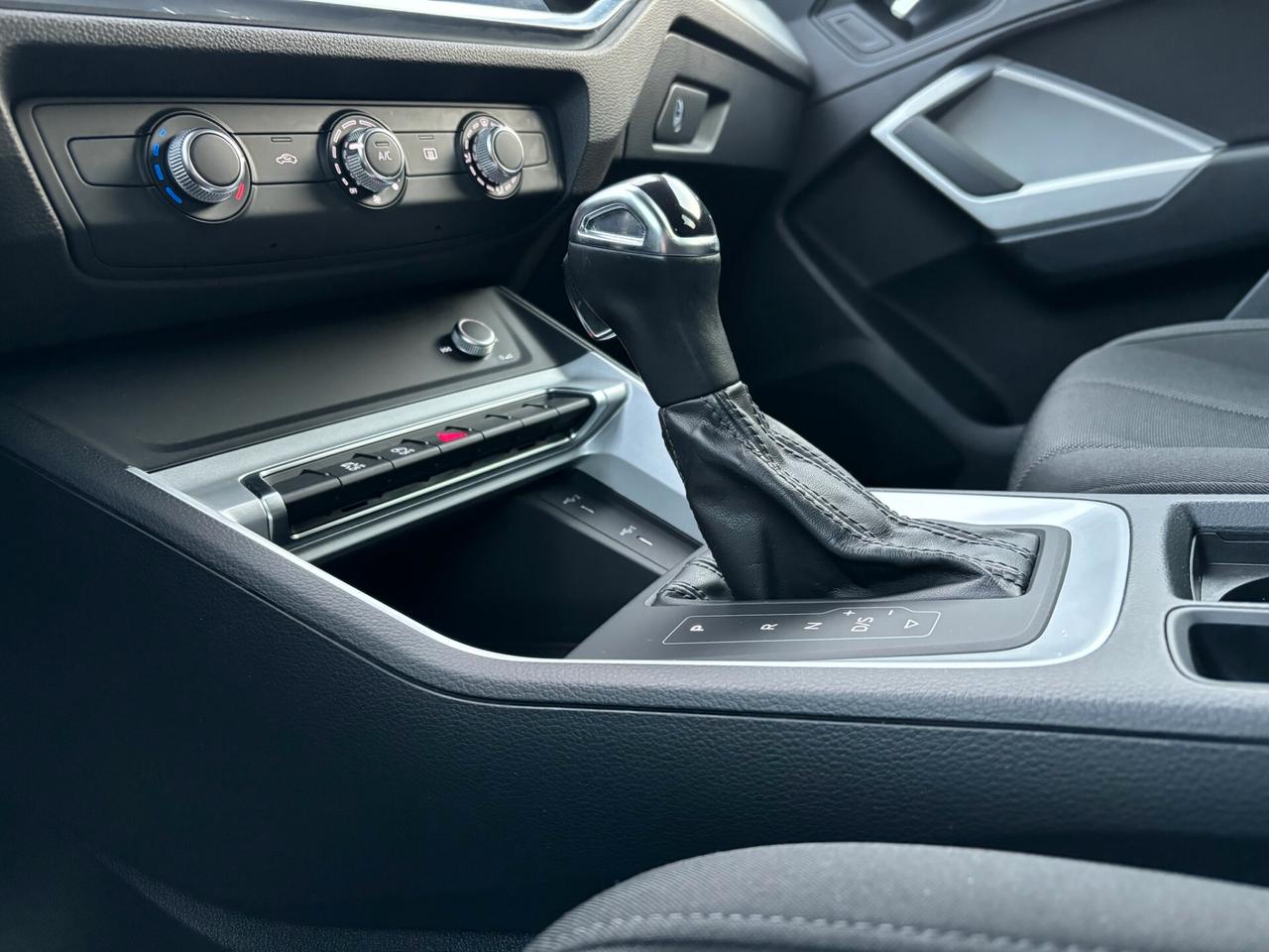 Audi Q3 35 TDI S tronic IDENTITY BLACK - FULL-LED MY 22