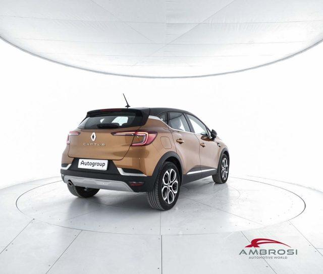 RENAULT Captur TCe 155 CV EDC FAP Intens