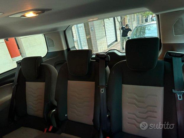 Ford Tourneo Custom 9 posti 2013