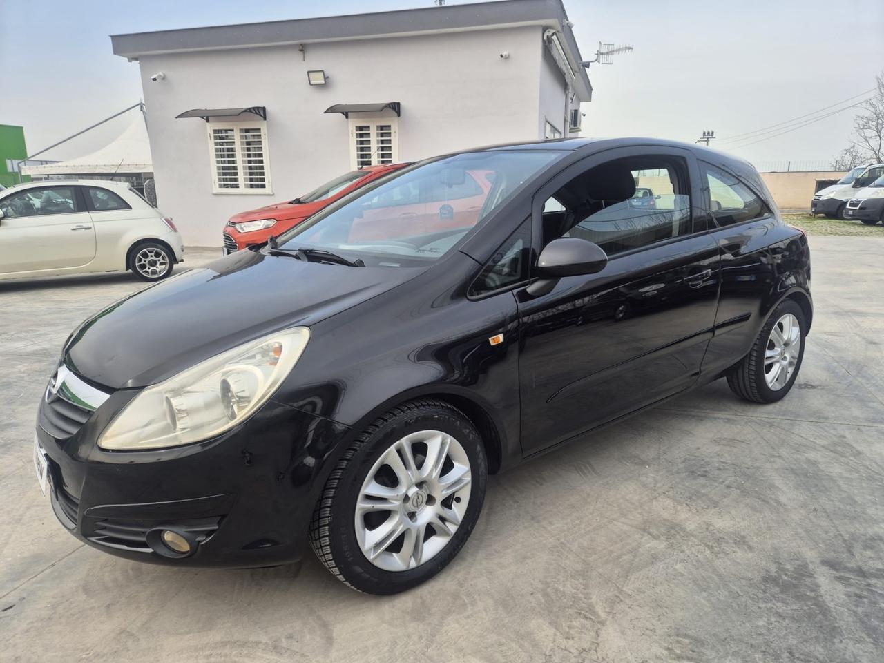 Opel Corsa 1.2 3 porte Sport