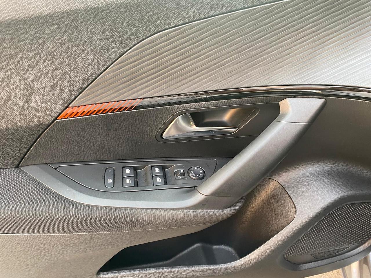 PEUGEOT 2008 1.5 100CV CRUISE CARPLAY OK NEOPATENTATI ANNO 2021