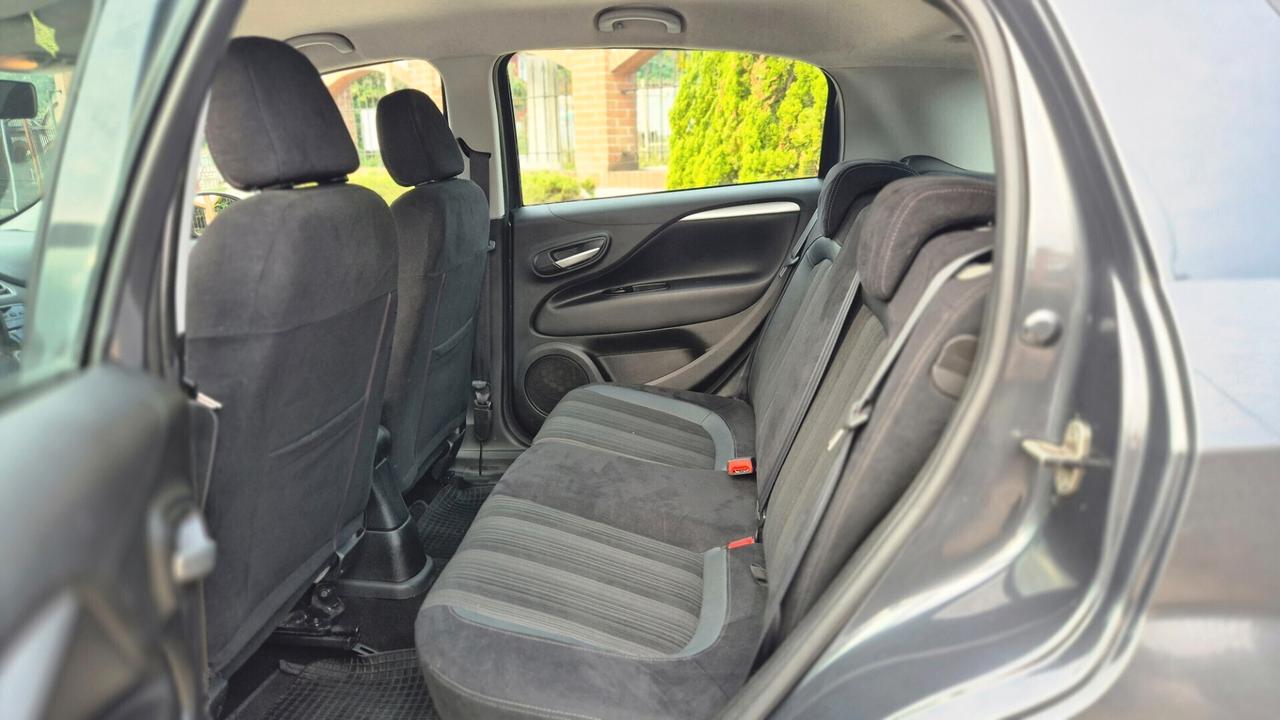 Fiat Punto Evo 1.4 5 porte B/GPL VALIDO FINO 2029 /OK NEOPATENTATI