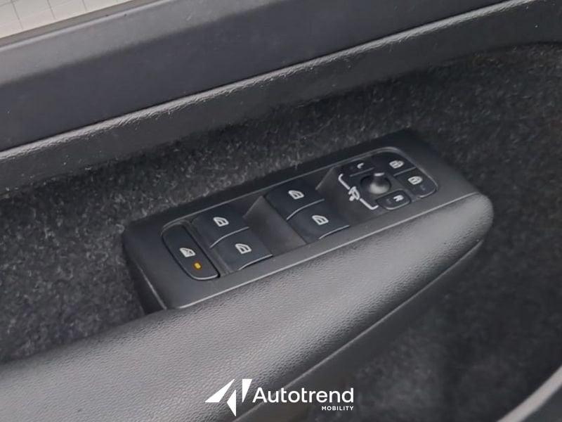 Volvo XC40 D3 150 CV Automatica NAVI LED Business Plus