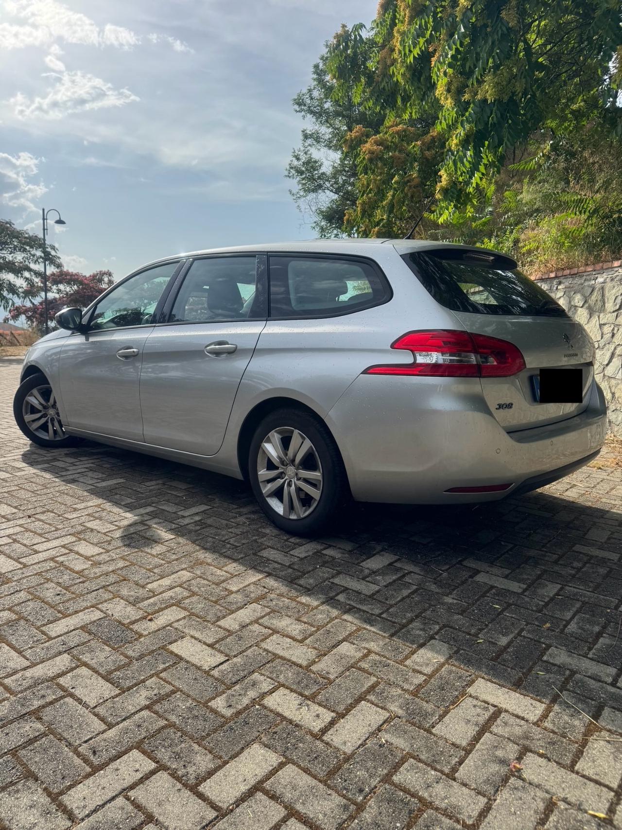Peugeot 308 1.6 HDi 92Cv Business Sw 2015