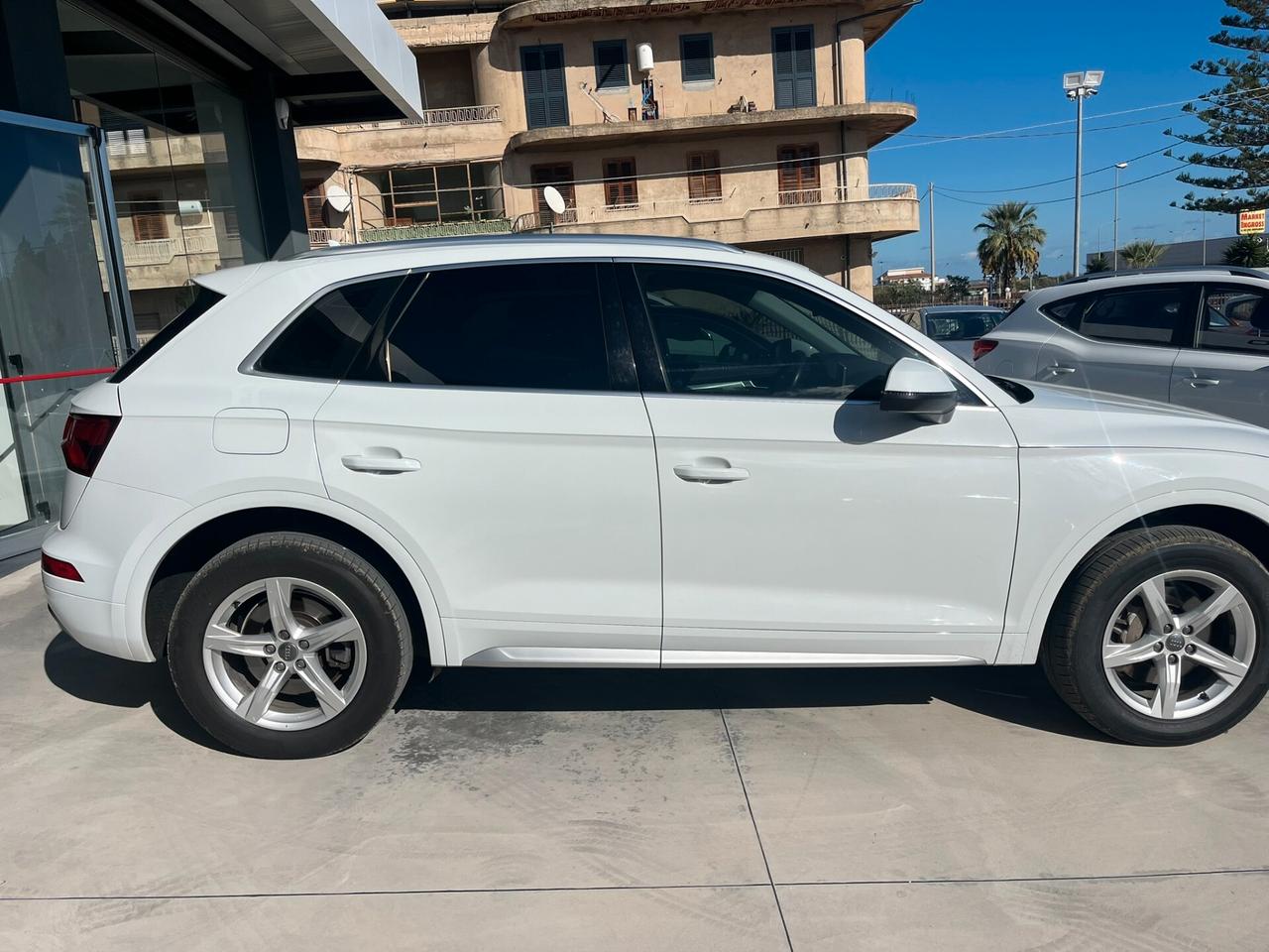 Audi Q5 2.0 TDI quattro S tronic Business Sport