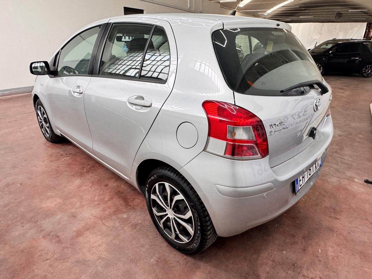 Toyota Yaris 1.3 5 porte 2011