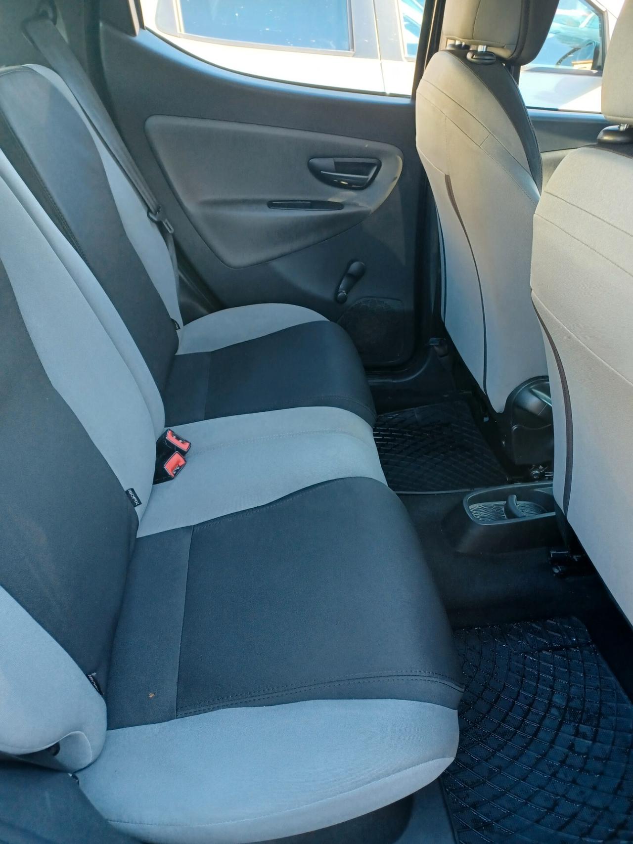 Lancia Ypsilon 1.2 5 porte solo 49000 km