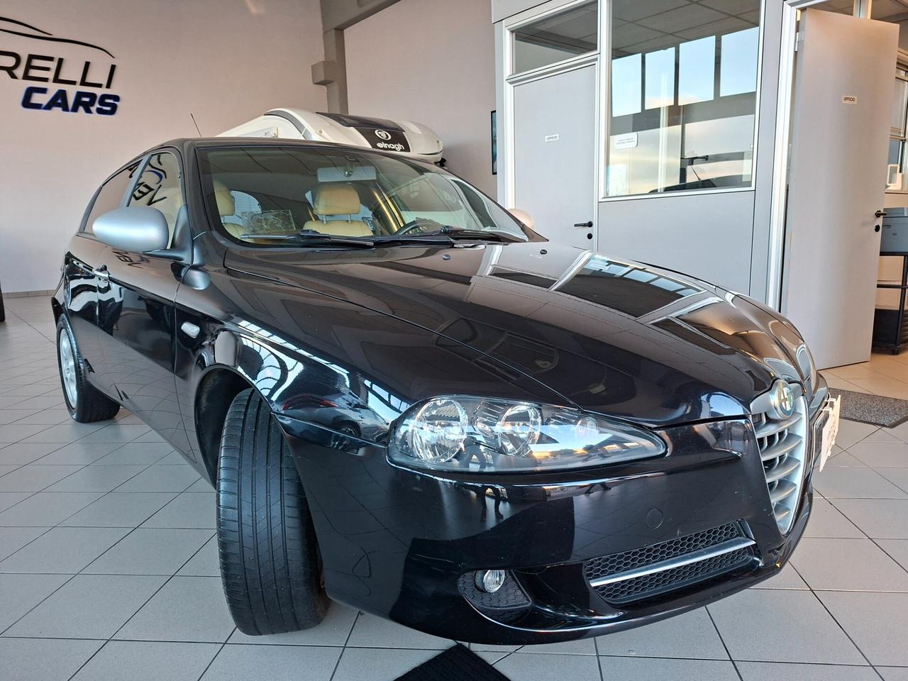 Alfa Romeo 147 1.9 JTD (120) 5 porte Moving