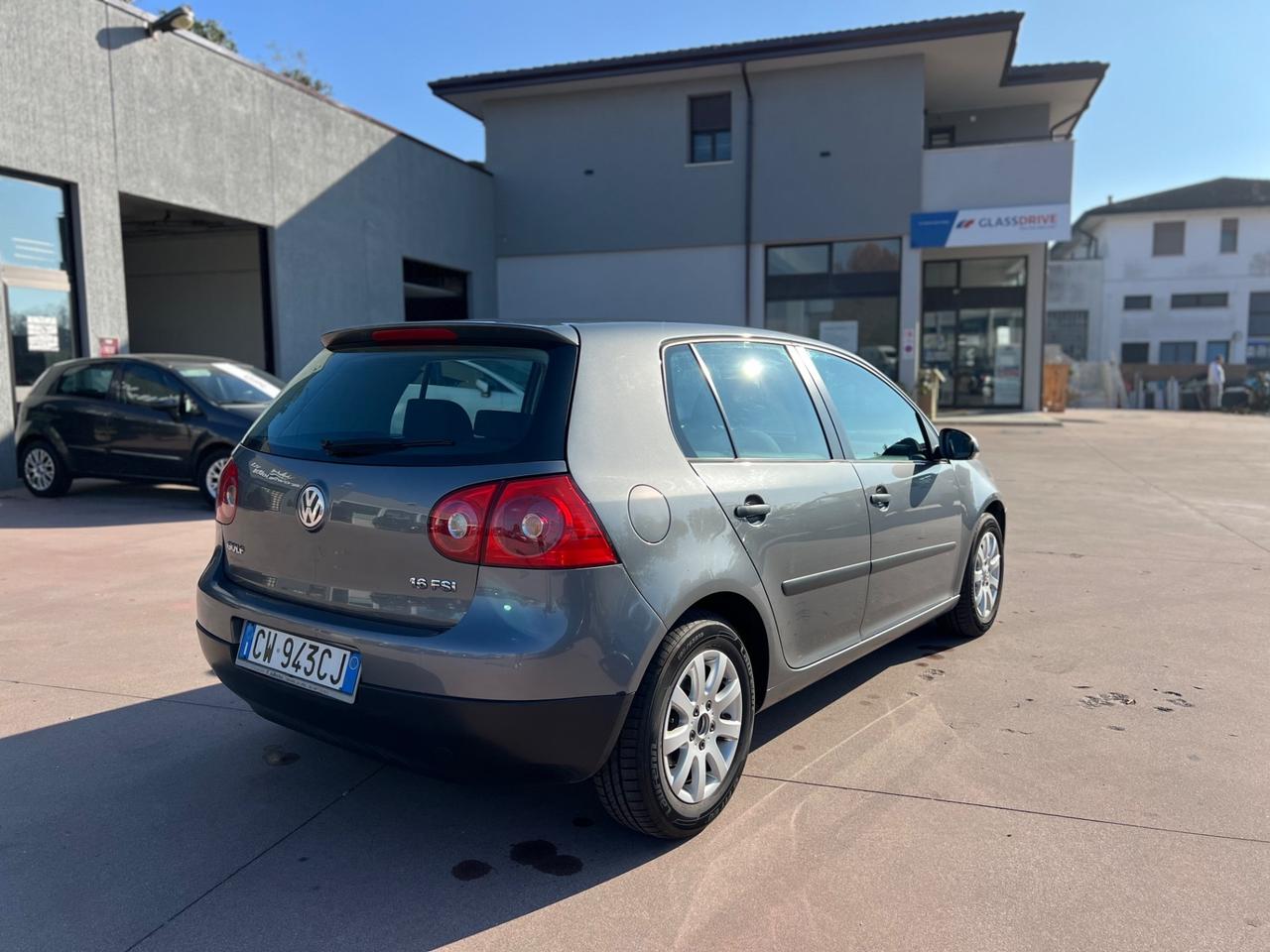 Volkswagen Golf 1.6 16V FSI 5p. Comfortline