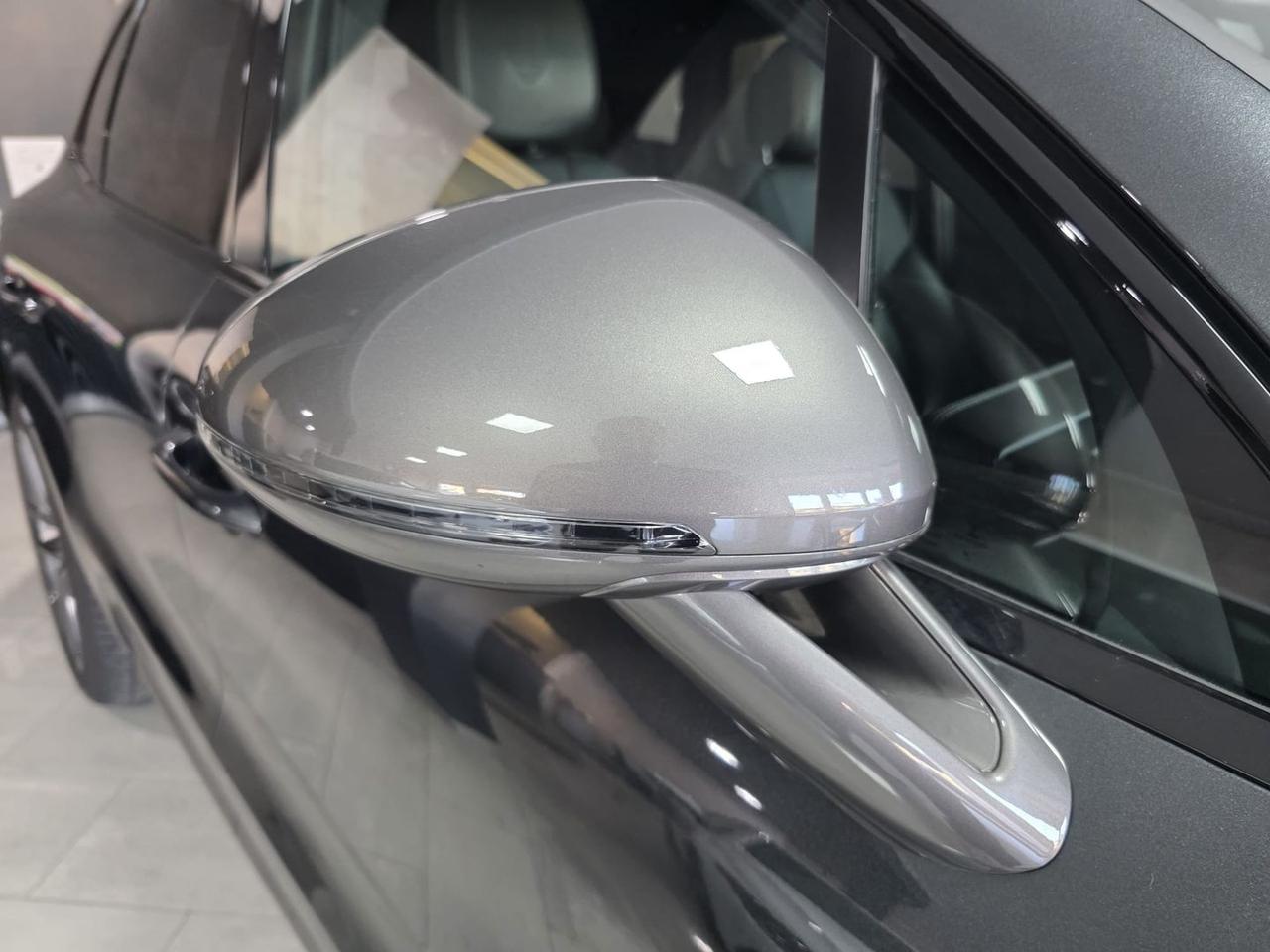 Porsche Macan T 2.0 FULL TETTO PASM TAGLIAND #7511