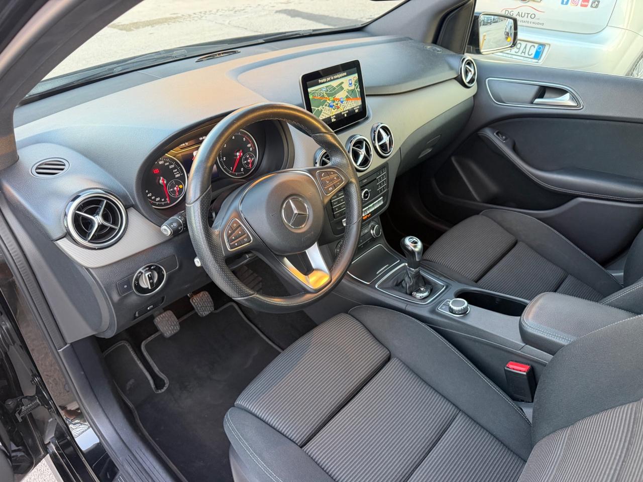 Mercedes-benz B 180 Premium 1.5 dci 110 cv Navig