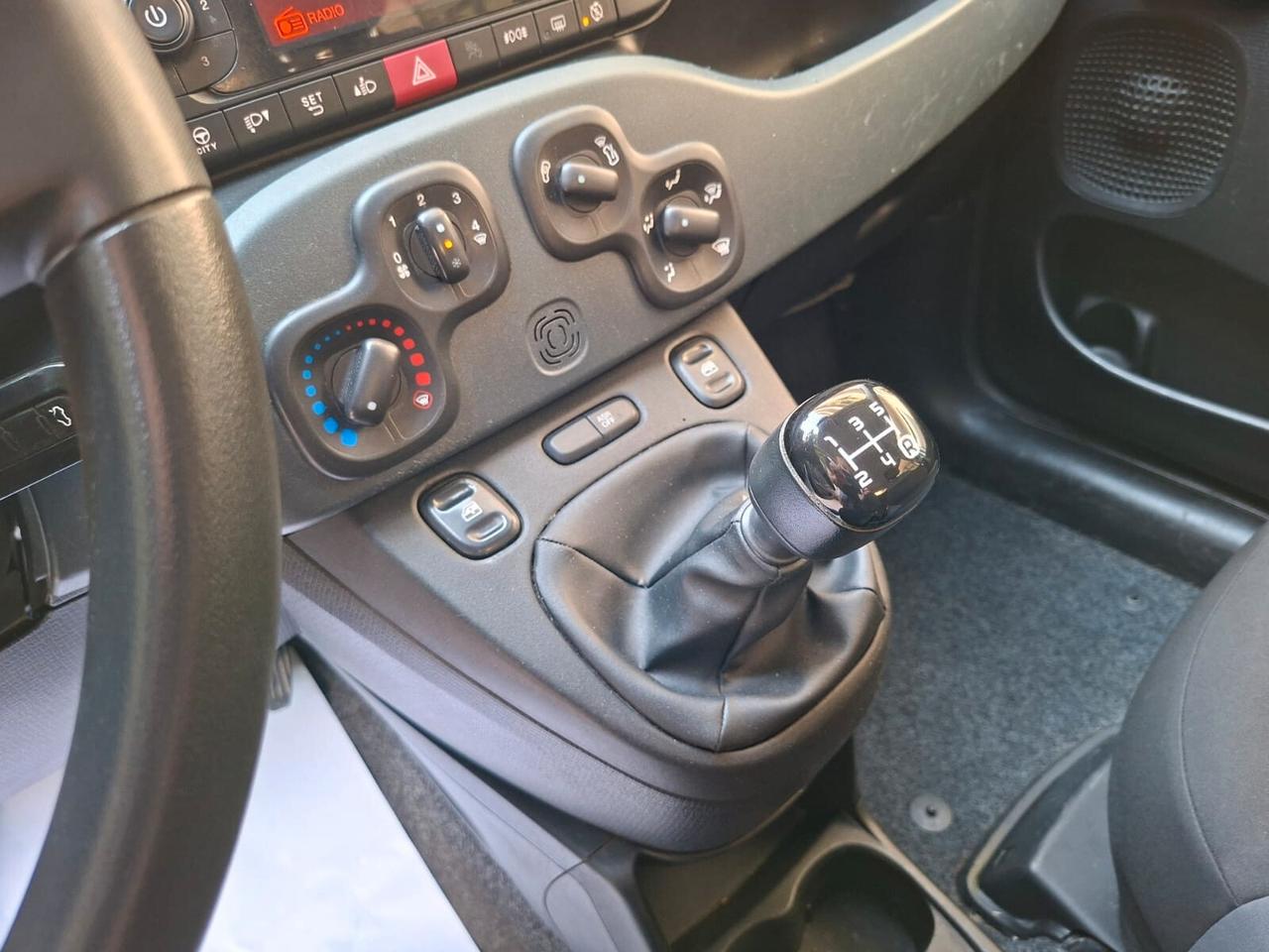 Fiat Panda 1.3 MJT 80 CV Lounge autocarro