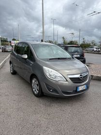 Opel Meriva 1.4 benzina 100CV
