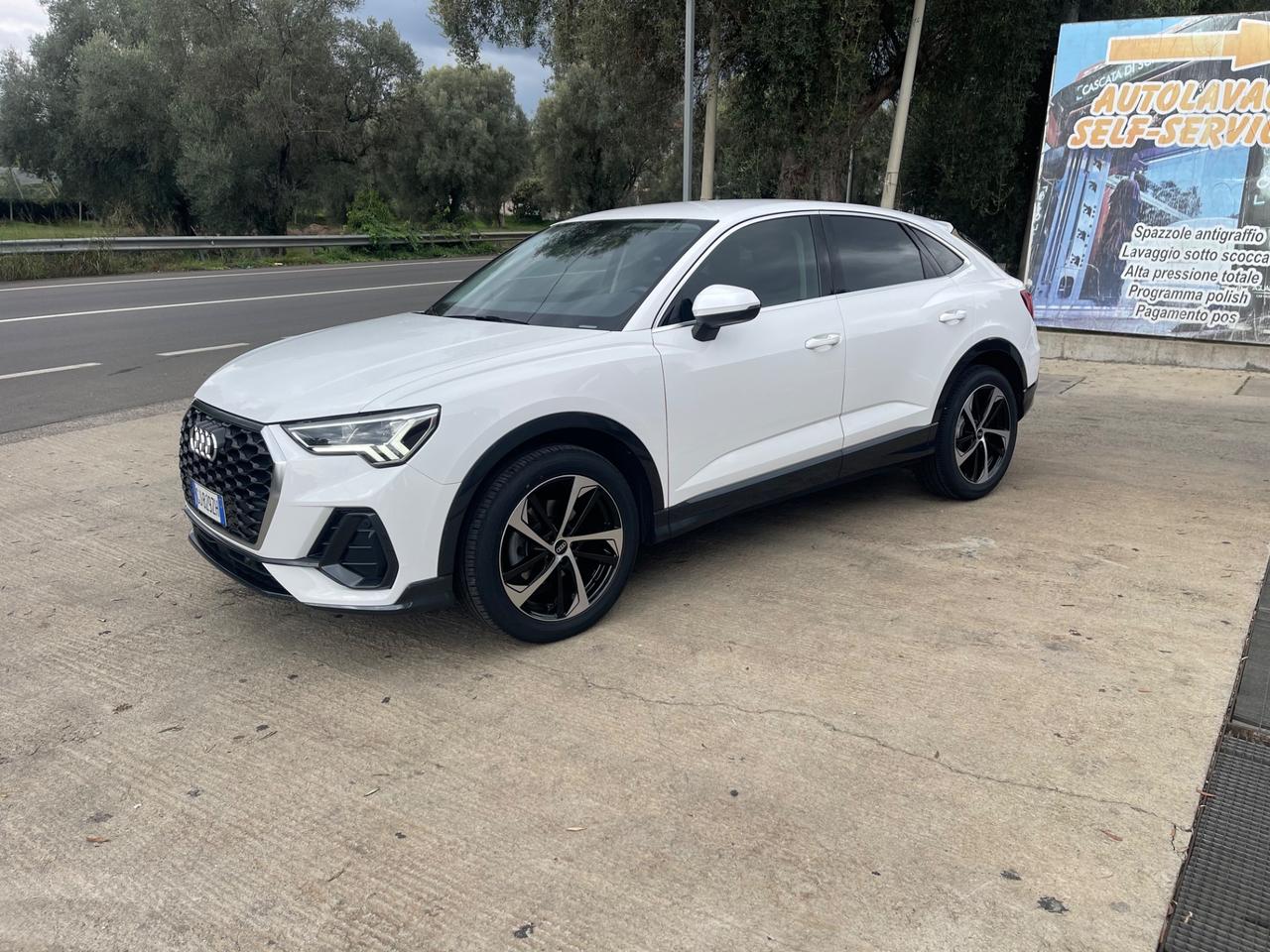 Audi Q3 35 TDI S tronic Business Advanced