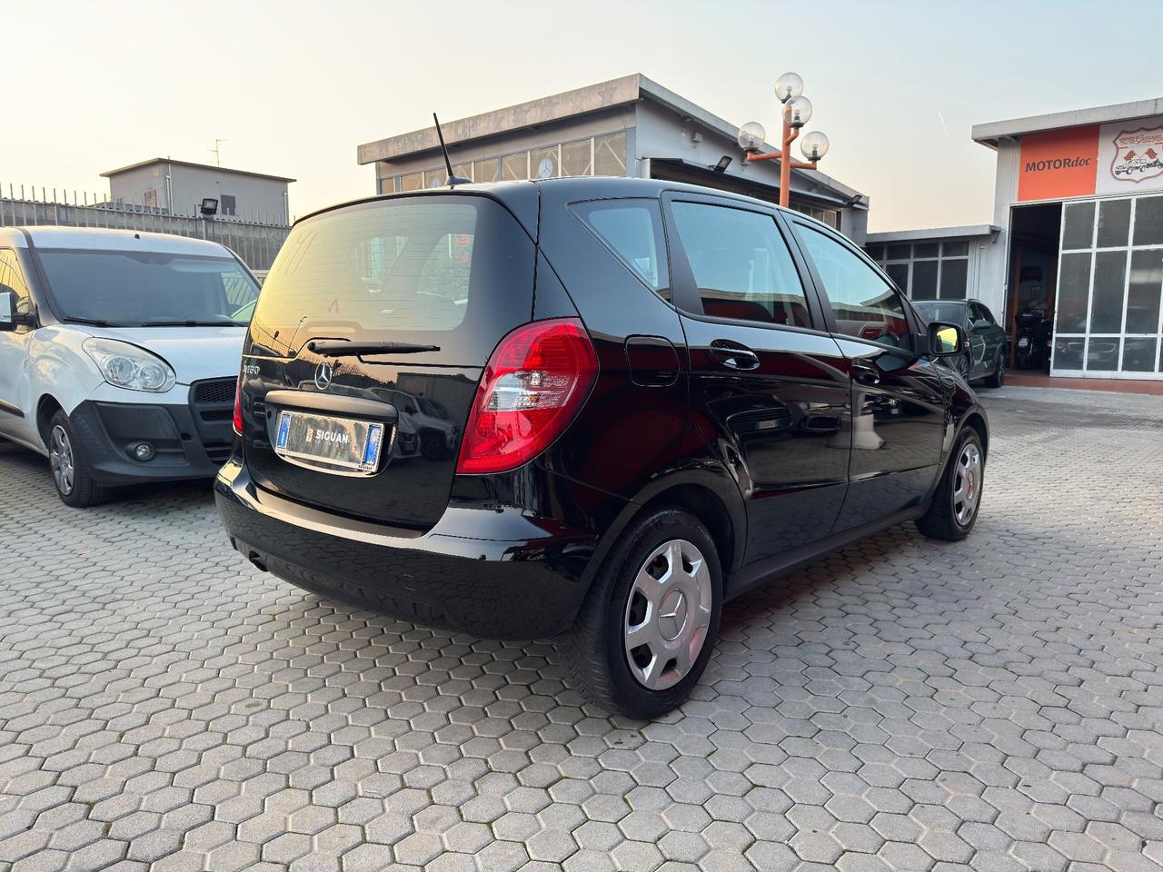 Mercedes-benz A 160 BlueEFFICIENCY ADATTA NEOPATENTATI