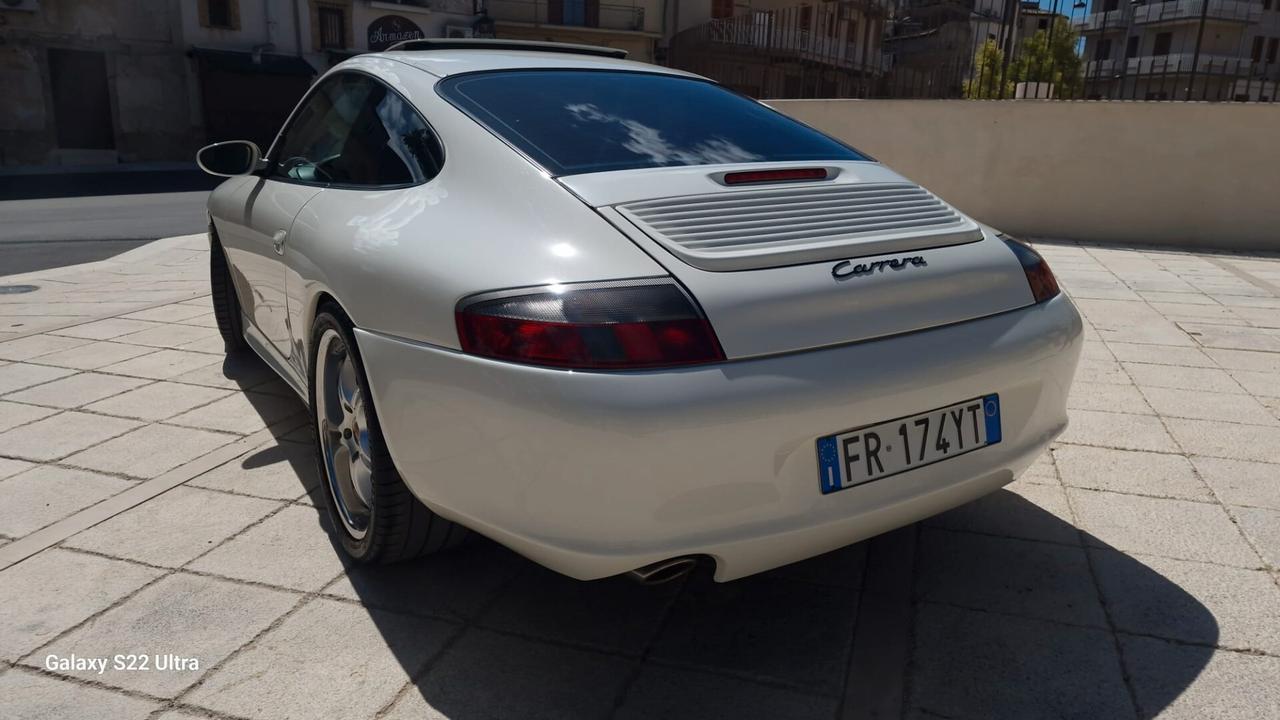 Porsche 911 Carrera cat Coupé