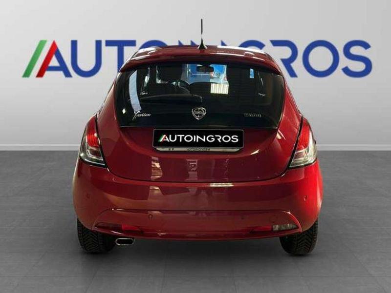 Lancia Ypsilon 1.0 firefly hybrid Gold s