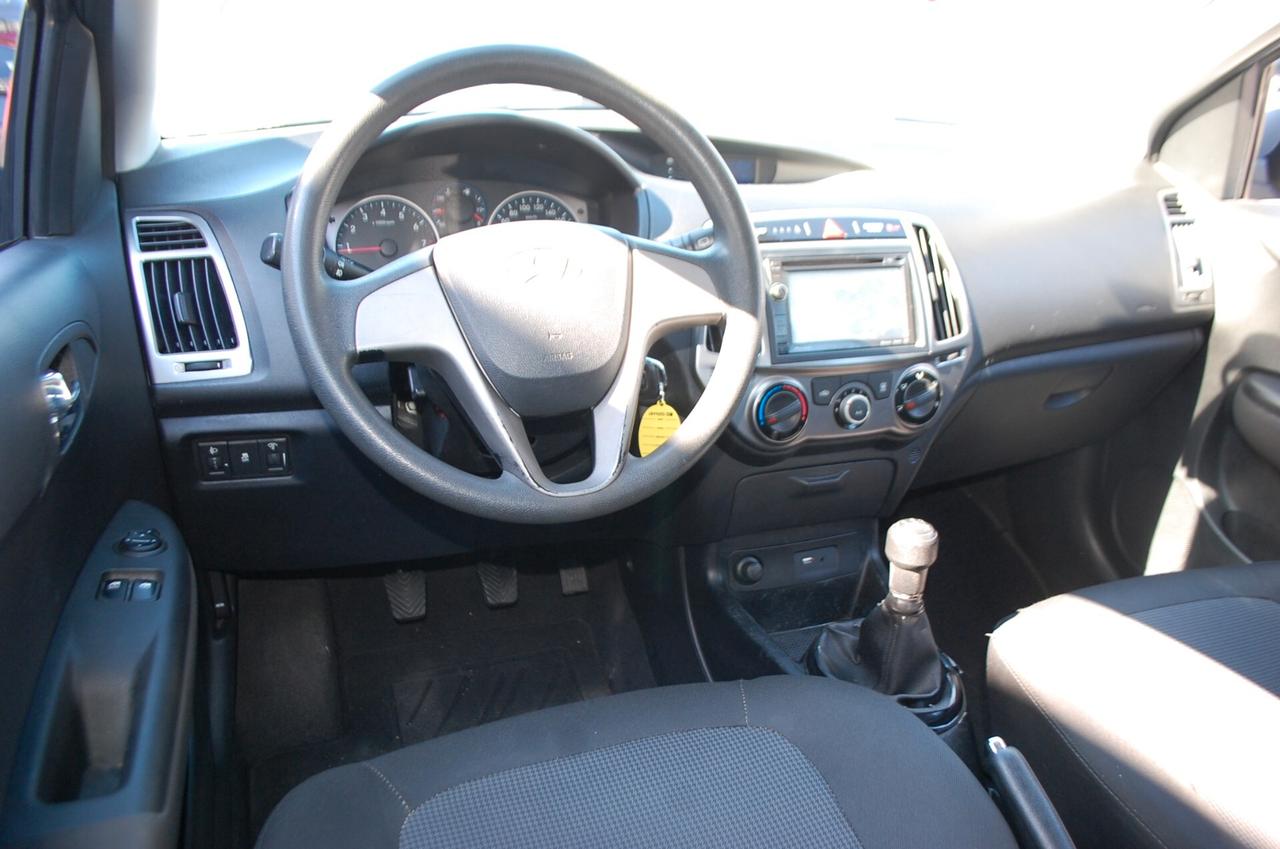 Hyundai i20 5p 1.2 Classic 84CV Uff Italy UnicoPro