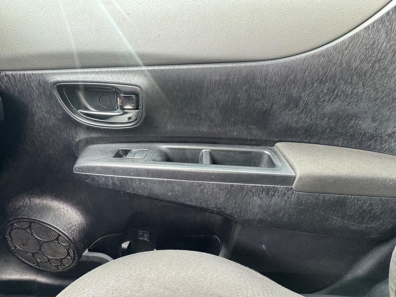 Toyota Yaris 1.3 5 porte Lounge