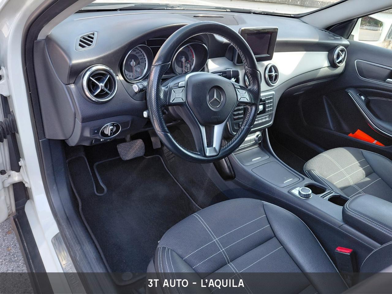 Mercedes-benz GLA 220 CDI Automatic 4Matic Premium