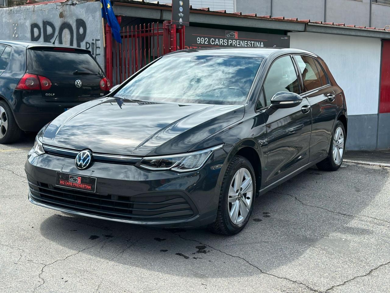 Volkswagen Golf 1.0 TSI EVO Life adatta a neopatentati garanzia permute finaziamento